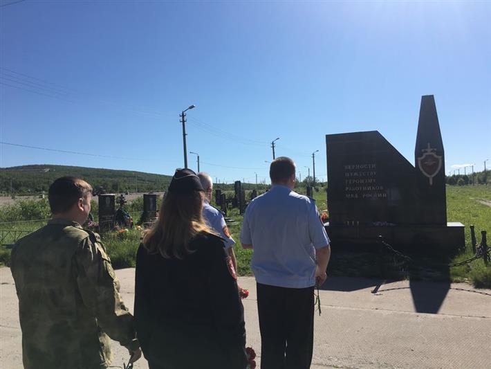 Сотрудники Управления  Росгвардии по Мурманской области почтили память Героя России Магомеда Нурбагандова