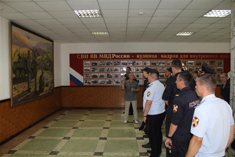 Саратовские росгвардейцы познакомились с музейной экспозицией, посвященной 100-летию со Дня рождения генерала армии И.К. Яковлева