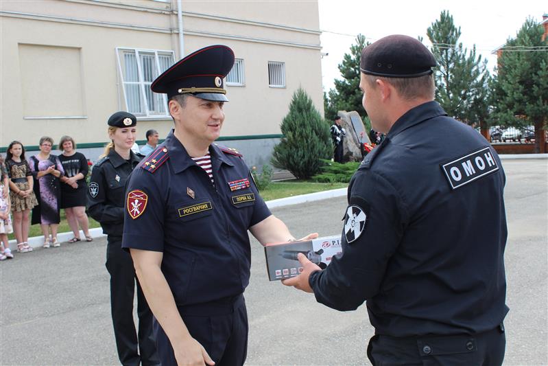 В майкопском ОМОН отметили 25-летие со дня сформирования отряда