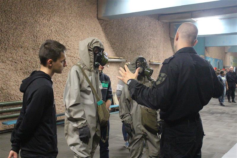 В Вологде сотрудники СОБР провели занятие для участников проекта «Неделя в армии»