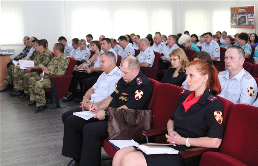 В Управлении вневедомственной охраны по Ростовской области состоялось подведение итогов за первую половину 2018 года