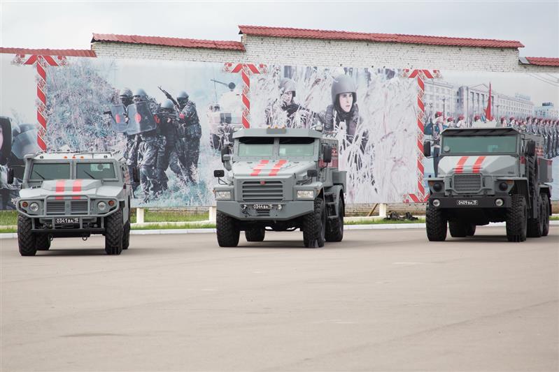 Росгвардия показала новую окраску служебных автомобилей, утвержденную Правительством РФ (видео, фото)