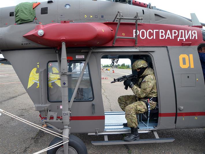 Управление Росгвардии по Красноярскому краю приняло в эксплуатацию компактный спасательный вертолет Ка-226Т