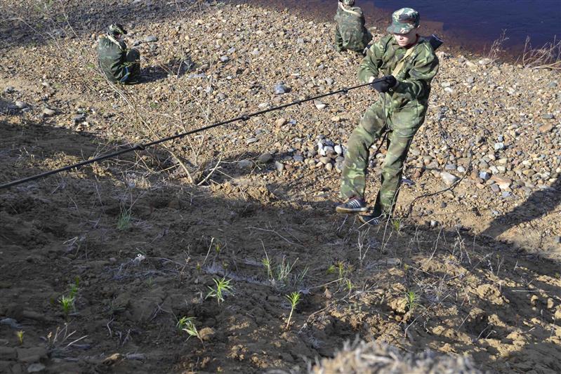 Росгвардейцы провели военно-полевые сборы для студентов Мирнинского колледжа