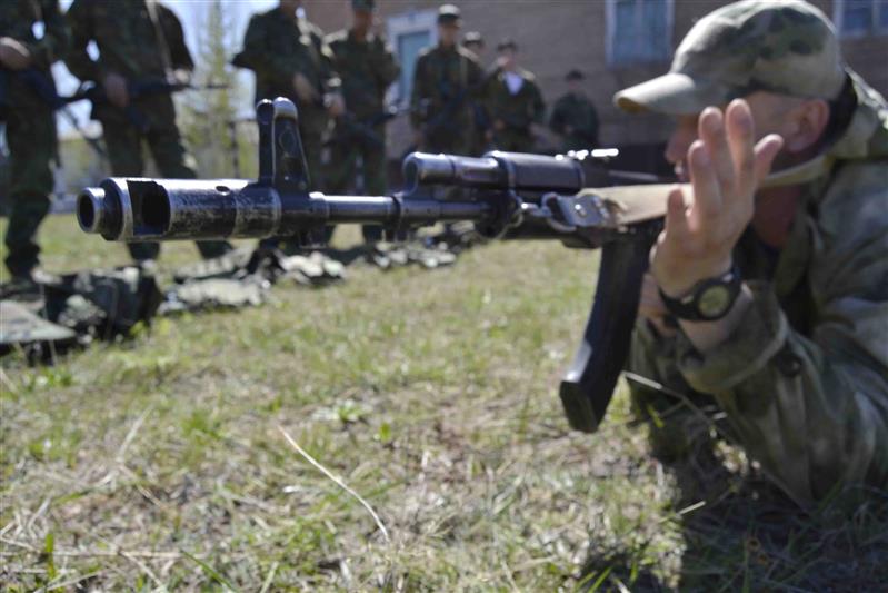 Росгвардейцы провели военно-полевые сборы для студентов Мирнинского колледжа