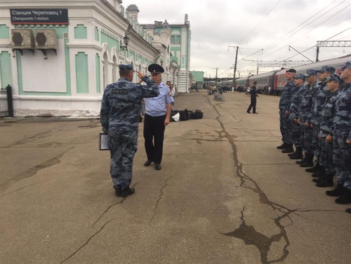 Сотрудники ОМОН вернулись в Вологодскую область из служебной командировки