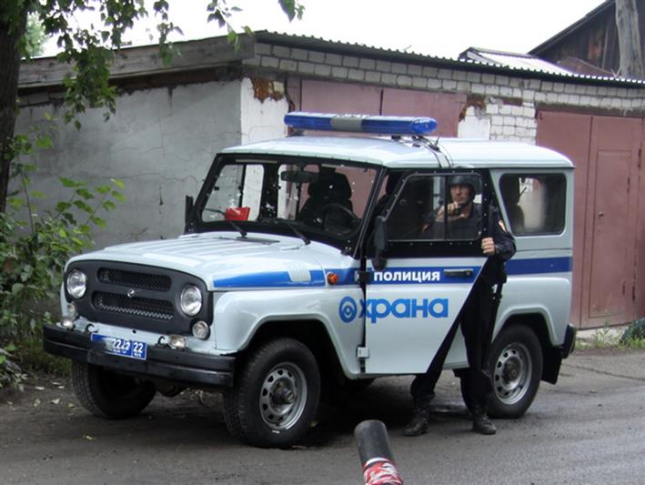 В Алтайском крае росгвардейцы задержали двоих граждан за стрельбу 