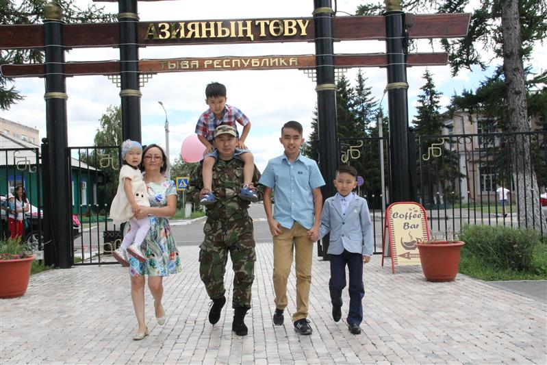 Всероссийская акция Росгвардии ко Дню семьи, любви и верности (эксклюзивное видео, фото)