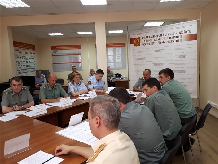 Представители центрального аппарата ответили на вопросы сотрудников Управления Росгвардии по Республике Дагестан 