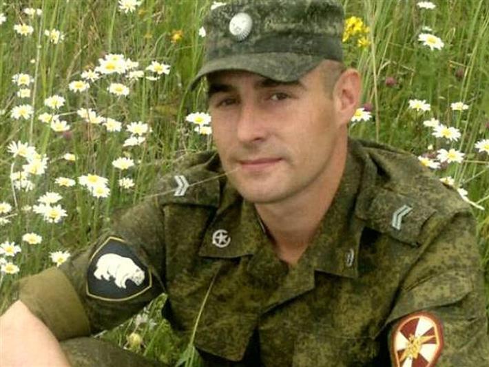В Иркутской области бывший военнослужащий Росгвардии задержал злоумышленника, пытавшегося обокрасть пенсионерку 
