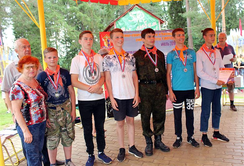 В Кировской области состоялась военно-спортивная игра «Зарница», посвящённая памяти бойца ОМОН,  погибшего при исполнении служебного долга