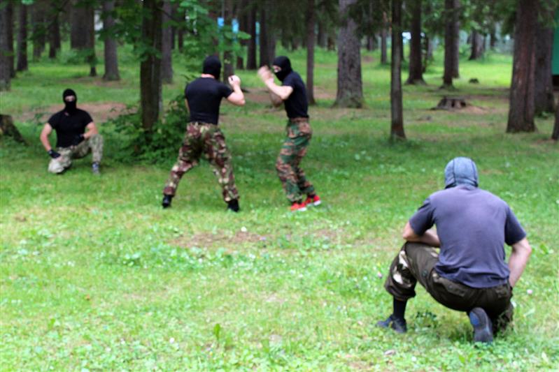 В Кировской области состоялась военно-спортивная игра «Зарница», посвящённая памяти бойца ОМОН,  погибшего при исполнении служебного долга
