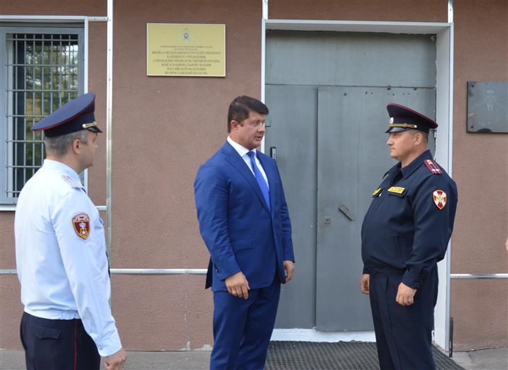Глава Ярославля посетил городской отдел вневедомственной охраны