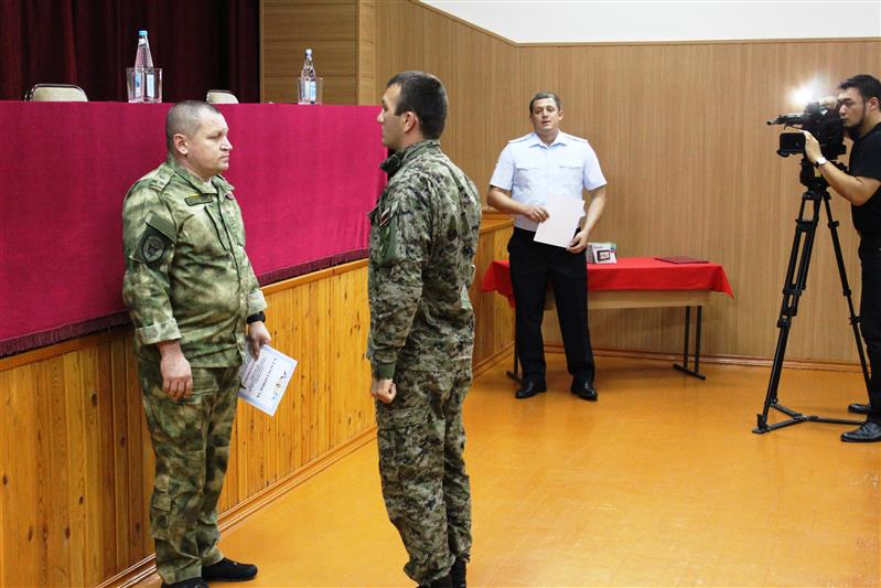 В Кабардино-Балкарской Республике наградили сотрудников Росгвардии, отличившихся в период несения боевой службы