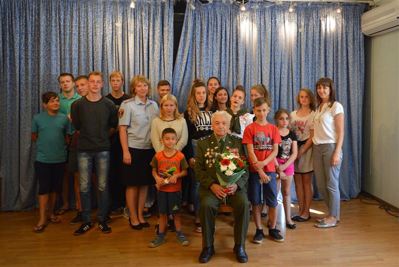 В Белгородской области и Ярославле сотрудники Росгвардии встретились с детьми, попавшими в трудную жизненную ситуацию