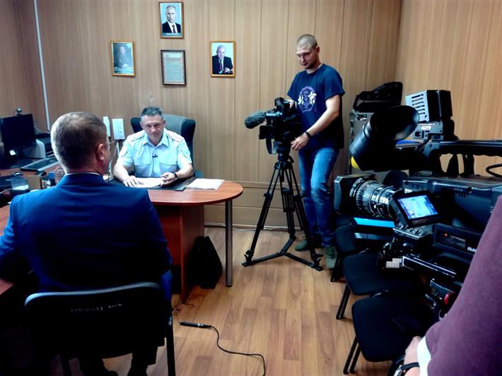 В Хакасии начальник центра лицензионно-разрешительной работы Росгвардии стал гостем информационной программы телеканала «РТС»