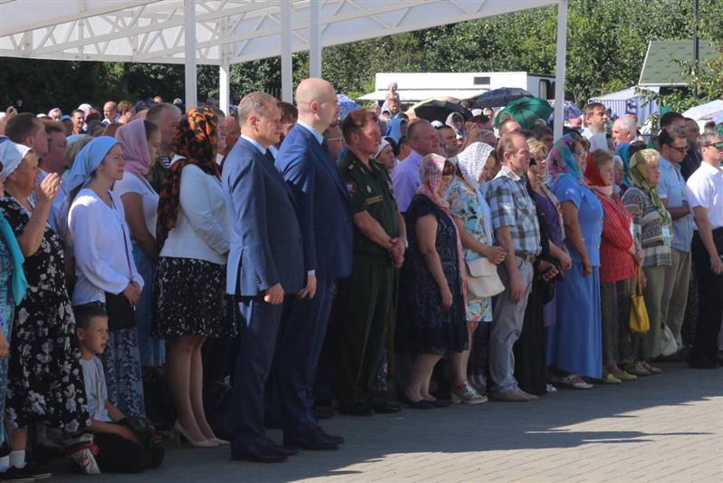 В Нижегородской области росгвардейцы оказали содействие организаторам праздничных мероприятий в честь Дня памяти преподобного Серафима Саровского
