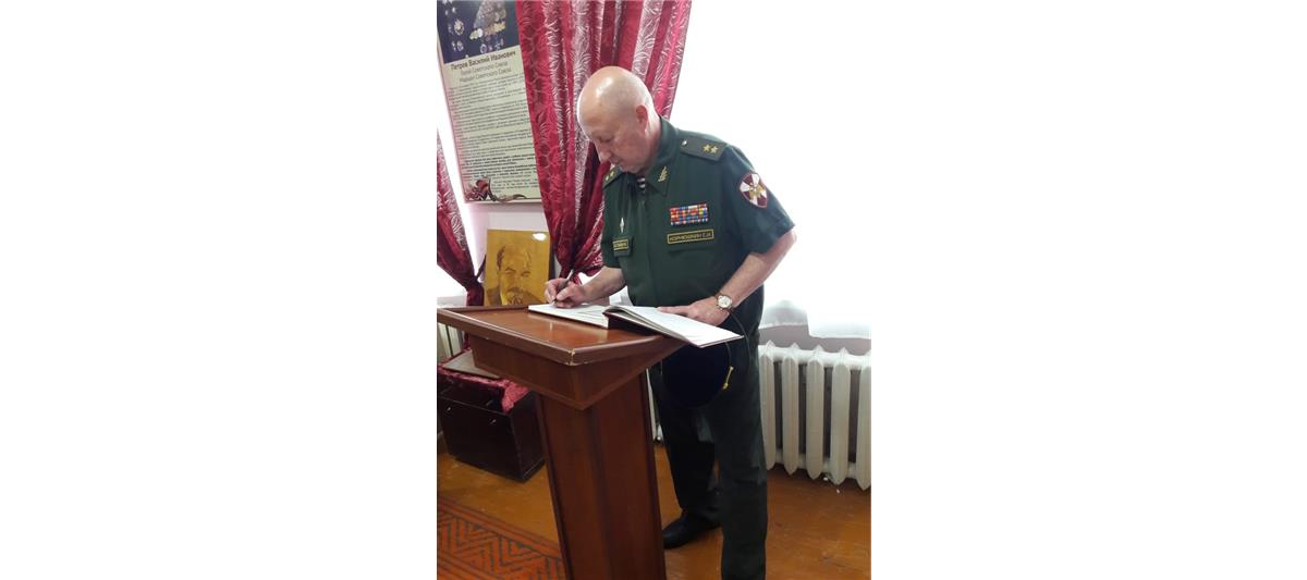 В Северо-Кавказском округе Росгвардии прошли мероприятия, посвящённые 100-летию со дня рождения генерала армии И.К. Яковлева (фото)