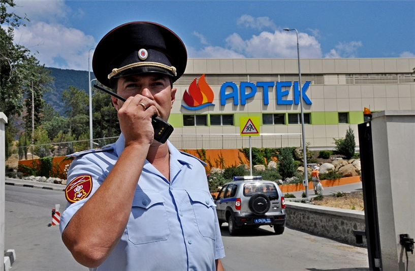 Росгвардия Крыма выполнила задачи по обеспечению общественной безопасности в период проведения Международной смены в детском центре «Артек»