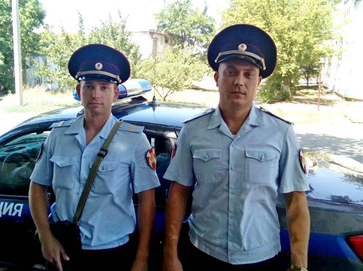 В Крыму росгвардейцы помогли 80-летней женщине, страдающей потерей памяти, воссоединиться с семьей