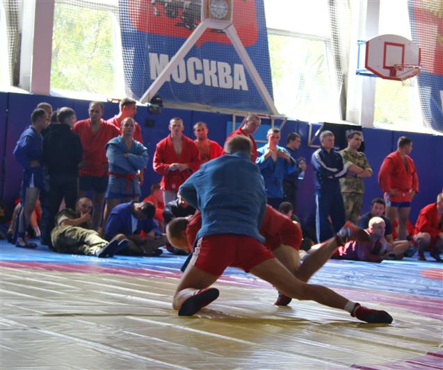 В Центральном округе Росгвардии состоялся чемпионат по самбо