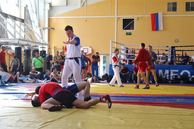 В Центральном округе Росгвардии состоялся чемпионат по самбо