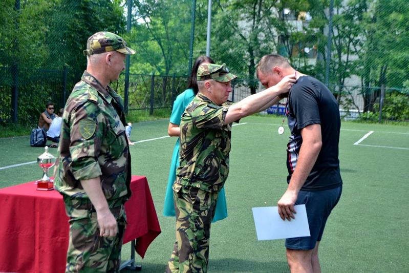 Сотрудники приморского ОМОН победили в чемпионате по мини-футболу