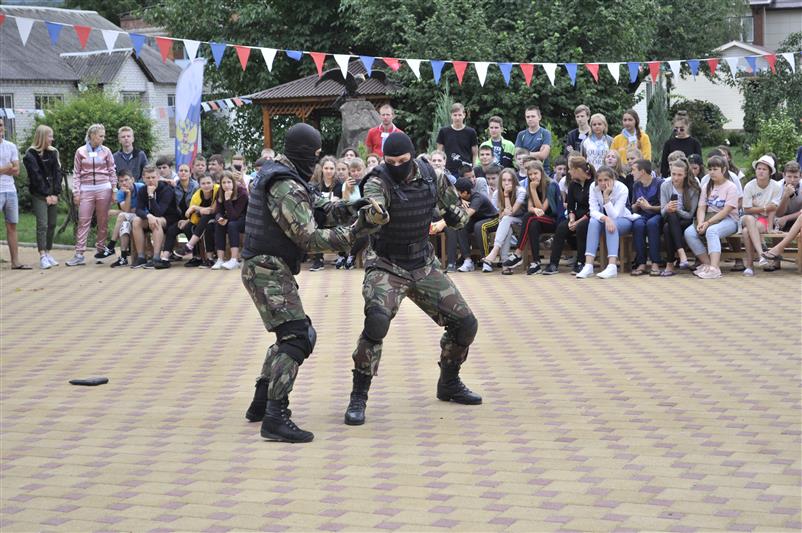 Адыгейские росгвардейцы провели акцию Росгвардии «Прокачай лето!»