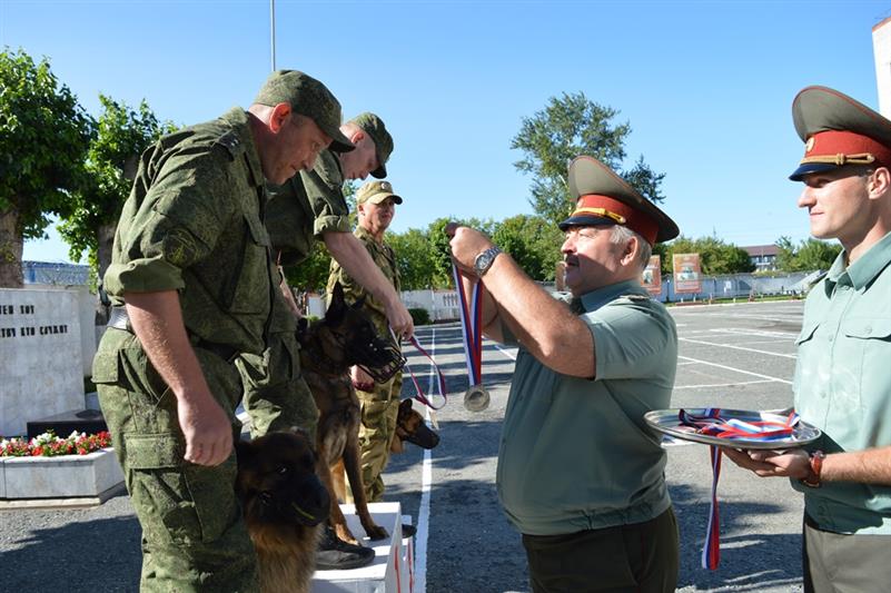 В Тюмени определились лучшие кинологи Уральского округа Росгвардии (фото, видео)