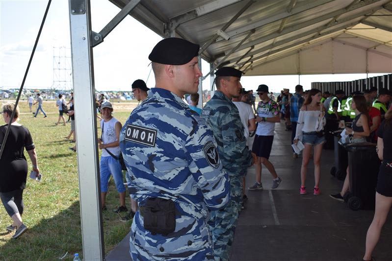 В Нижегородской области росгвардейцы обеспечили правопорядок во время проведения международного фестиваля Alfa Future People (фото)