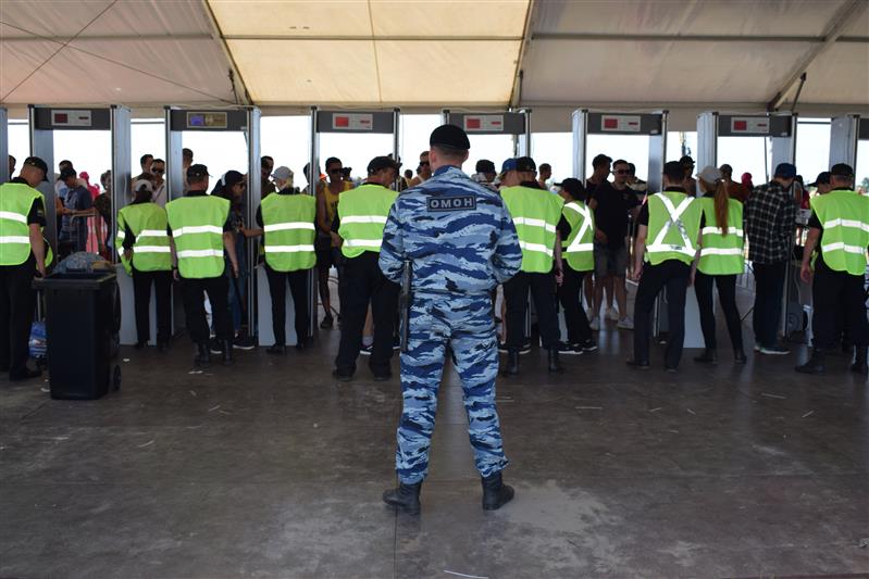 В Нижегородской области росгвардейцы обеспечили правопорядок во время проведения международного фестиваля Alfa Future People (фото)