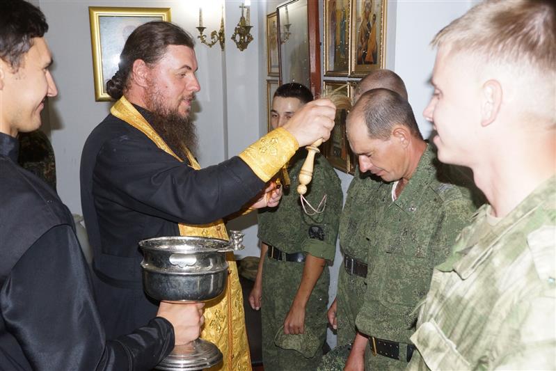 В Объединенной группировке войск (сил) на Северном Кавказе прошло богослужение