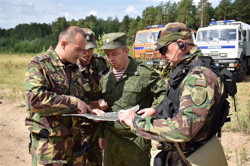 В Казани сотрудники и военнослужащие Росгвардии провели совместное тактико-специальное занятие