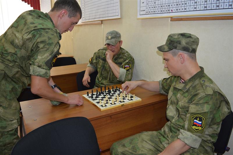 В Архангельской области росгвардейцы провели шахматный турнир, посвящённый 100-летию со Дня рождения генерала армии И.К. Яковлева