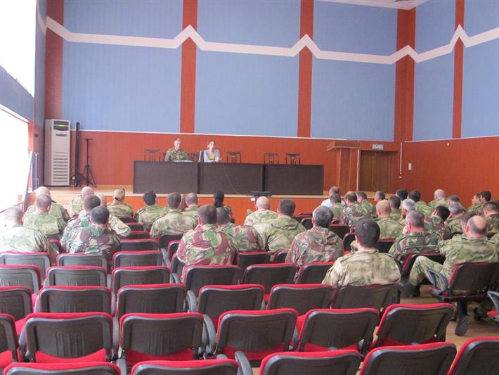 В Дагестане сотрудникам Росгвардии в рамках служебной подготовки прочитали лекцию о мероприятиях по борьбе с наркоманией