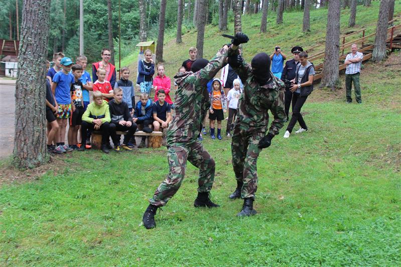    Псковские росгвардейцы присоединились к Всероссийской акции «Прокачай лето!»