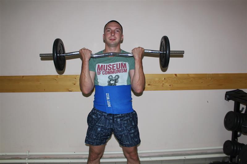 Росгвардейцы Центрального округа провели социальную акцию «Зарядись энергией с Росгвардией!», приуроченную ко Дню физкультурника (фото, видео)