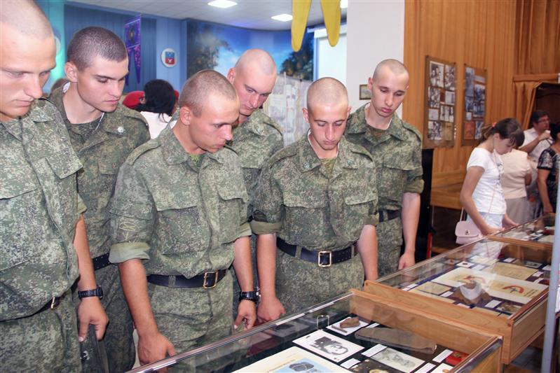 Астраханские росгвардейцы приняли участие в памятном мероприятии «Огненная дуга», посвященном 75-летию победы в Курской битве (фото, видео)