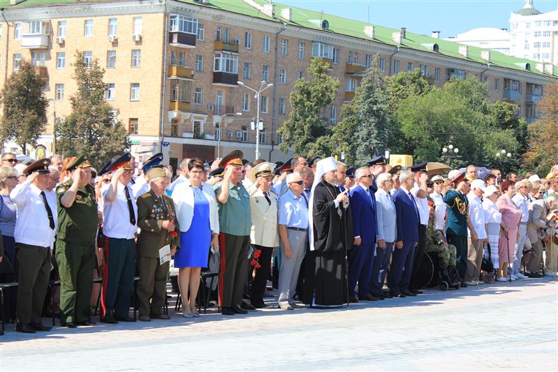 Росгвардейцы приняли участие в мероприятиях, посвящённых 75-летию освобождения Белгорода от немецко-фашистских захватчиков