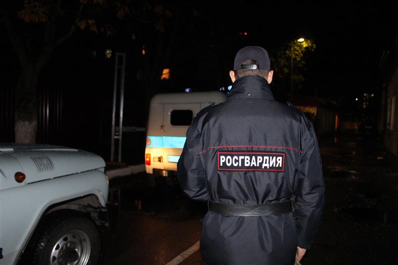 В Череповце и Калининграде росгвардейцы задержали подозреваемых в угрозе убийством