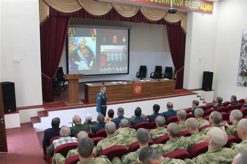 В Приволжском округе отметили 75-ю годовщину создания суворовских училищ