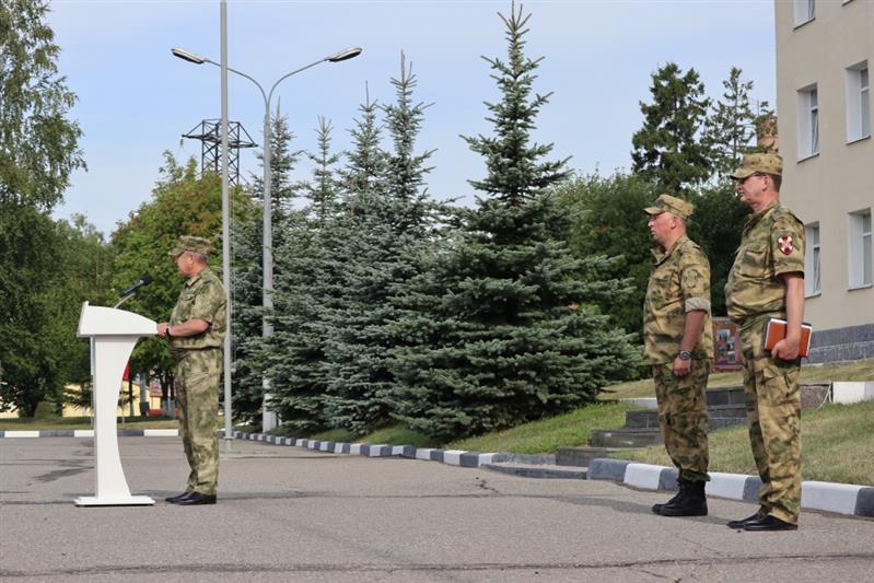 Личному составу бригады оперативного назначения Центрального округа Росгвардии представлен новый командир