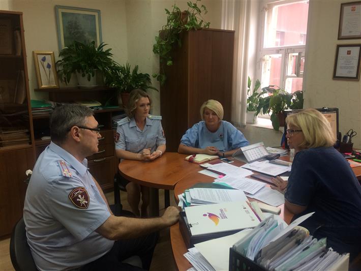 В Сыктывкаре состоялась рабочая встреча начальника тероргана Росгвардии  и  уполномоченного по правам ребёнка в регионе