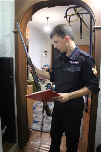 В Пскове и Мурманске росгвардейцы провели профилактическую операцию «Оружие»