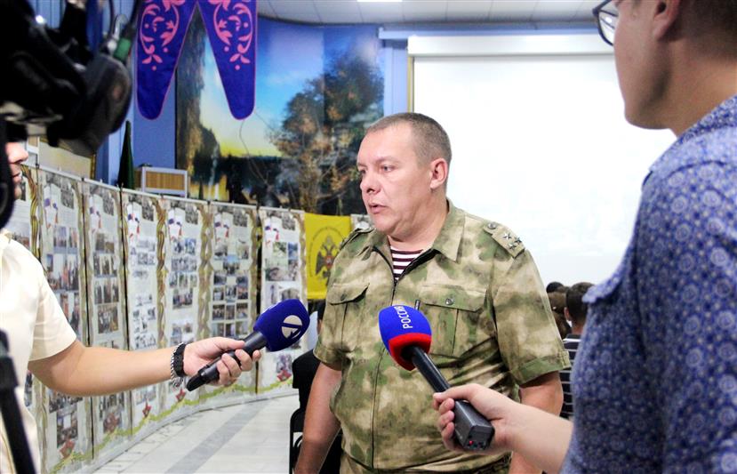 В Астрахани росгвардейцы провели информационную акцию, посвященную 100-летию со дня рождения генерала армии И.К. Яковлева (видео)