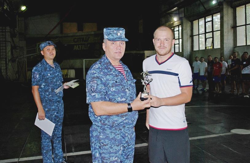 В Симферополе завершился чемпионат по мини-футболу среди сотрудников подразделений Главного управления по Республике Крым