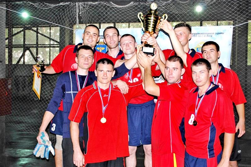 В Симферополе завершился чемпионат по мини-футболу среди сотрудников подразделений Главного управления по Республике Крым