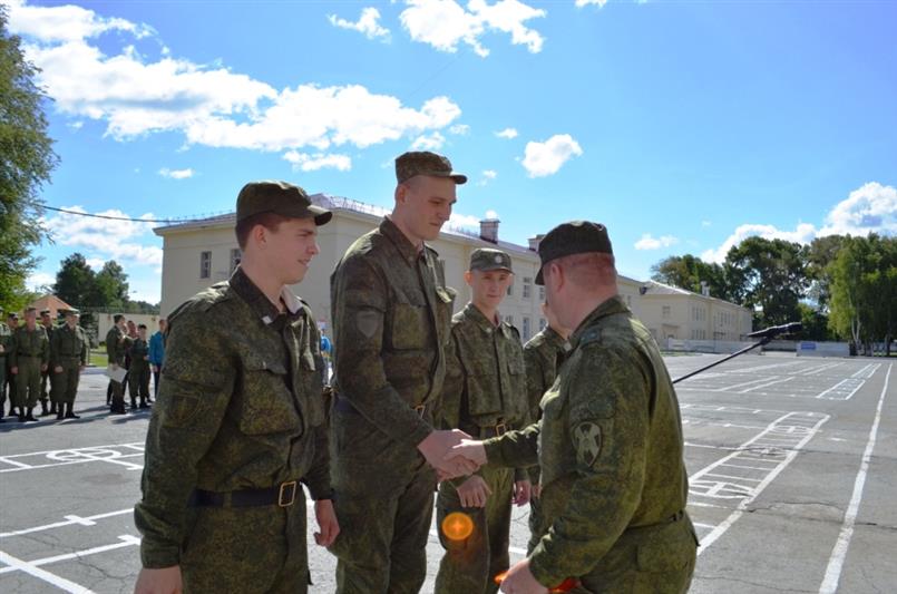 В День физкультурника военнослужащие и сотрудники Уральского округа Росгвардии присоединились к Всероссийской акции «Зарядись энергией с Росгвардией»