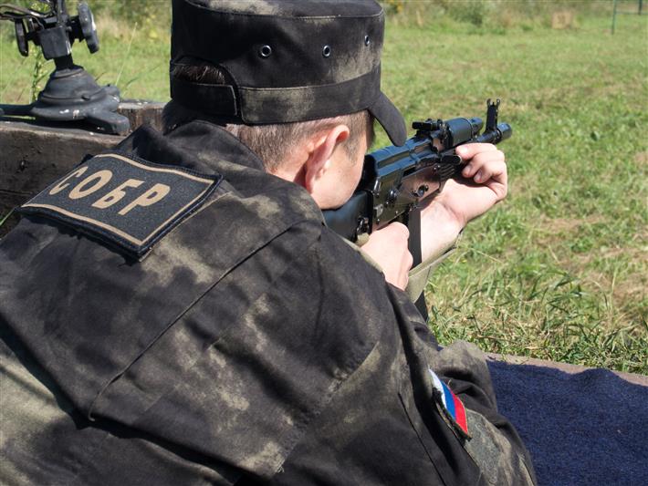 Военнослужащие и сотрудники Приволжского округа провели  акцию «Зарядись энергией с Росгвардией!», посвящённую Дню физкультурника (фото) 
