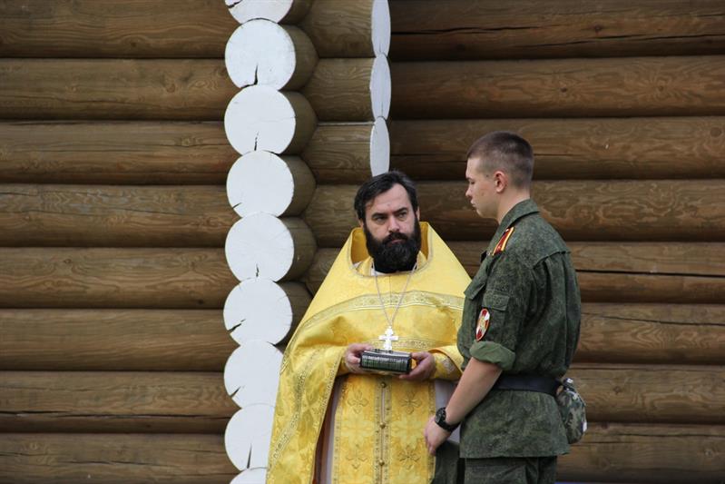 В Пермском военном институте Росгвардии прошел обряд крещения 